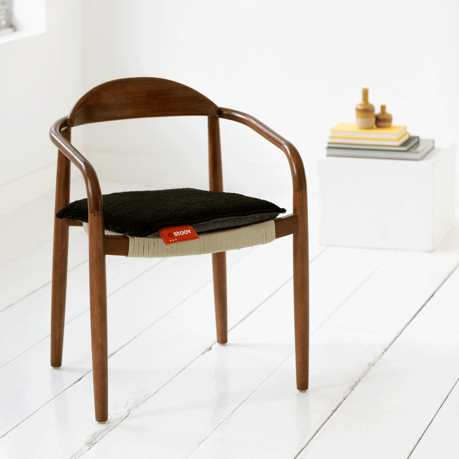 One | Woolly Black