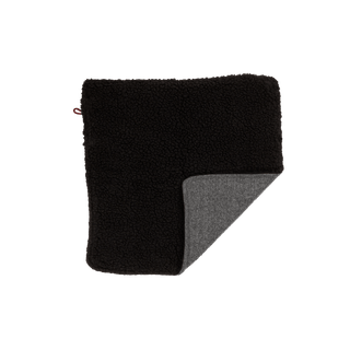 Cover | 45x45 Woolly Black